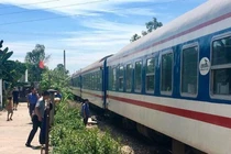 Tàu hỏa đâm tử vong người đàn ông băng qua đường sắt