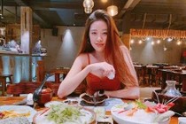 Không ngờ Hoa hậu Khánh Vân lại đam mê nhiều món ngon dễ tăng cân như vậy