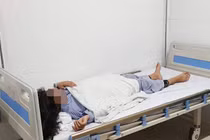 BV Da liễu T.Ư thông tin chính thức vụ bé gái nâng mũi bị hỏng mắt
