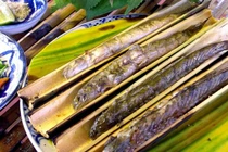 Đặc sản cá kèo nướng ống sậy mộc mạc ở miền Tây