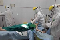 Gần 10 bác sĩ cứu sống sản phụ vỡ thai ngoài tử cung ở khu cách ly COVID-19
