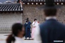 Việt Nam cách ly 92 ca nghi nhiễm COVID-19, người nhiễm ở Hàn Quốc tăng kỷ lục