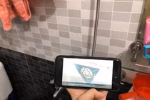 Trốn vợ chơi game trong mùa dịch, chồng giả vờ đau bụng, viện cớ họp trực tuyến