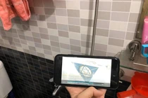 Trốn vợ chơi game trong mùa dịch, chồng giả vờ đau bụng, viện cớ họp trực tuyến