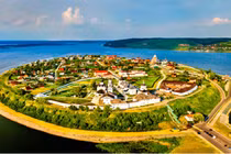 Khám phá thị trấn đảo đẹp nhất nước Nga được UNESCO bảo vệ