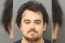 Rút súng bắn trọng thương hàng xóm vì mở nhạc quá to