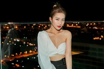 Bí quyết giữ eo thon chỉ hơn gang tay của hot girl Khả Ngân