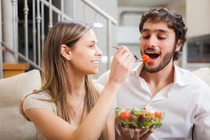 Những siêu thực phẩm tốt nhất cho sức khỏe nam nữ trên 40 tuổi