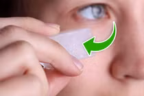 Loạt lợi ích bất ngờ của việc chườm đá viên lên mặt hàng ngày