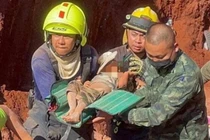 Thái Lan giải cứu bé gái 1 tuổi rơi xuống hố sâu 13 m