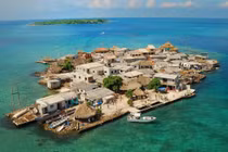 Cuộc sống trên hòn đảo có mật độ dân số đông nhất thế giới