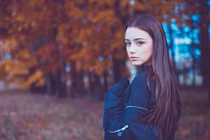 Bí quyết trang điểm đẹp và chăm sóc da căng mịn của “búp bê Nga” Dasha Taran