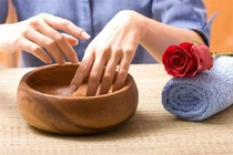 Bí quyết dưỡng ẩm đôi tay mềm mịn suốt mùa đông