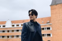 Nam ca sĩ ủng hộ gần 2 tỷ chống dịch Covid-19 có gu thời trang “chất lừ”