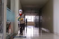 Không chỉ COVID-19, dân Hà Nội đối phó các dịch bệnh gì lúc này?