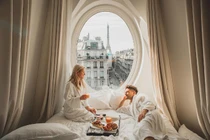 Hàng trăm người chen chúc nhau check in ở vườn hướng dương Hải Phòng