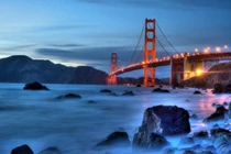 Hạ Long lọt top kỳ quan hấp dẫn nhất thế giới, hút du khách tới ầm ầm