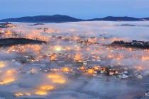 Mê đắm trước khoảnh khắc Đà Lạt chìm trong sương mù tháng 10