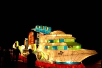 Cười ná thở những chiếc đèn lồng trung thu có “1-0-2“