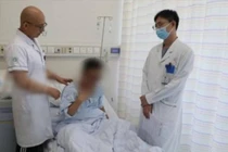 Kỳ quặc chàng trai cứ nói đến chuyện yêu đương là...nôn mửa 