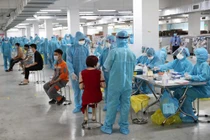 28 cán bộ y tế trở thành F0 trong khu điều trị COVID-19