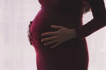 Đau bụng mãn tính, đi khám phát hiện điều ghê rợn 