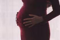 Đau bụng mãn tính, đi khám phát hiện điều ghê rợn 