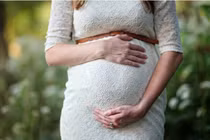 Đau bụng 10 ngày đi khám, tá hỏa khi bác sĩ nói câu này