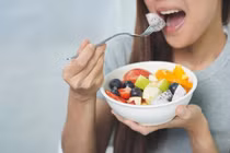 Ăn thứ quen thuộc này thay cơm, người phụ nữ chết tức tưởi