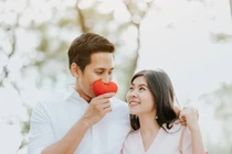 Lấy vợ không hạnh phúc, đàn ông dễ mắc ung thư hơn