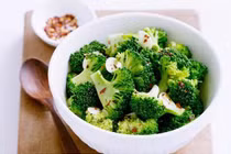 Súp lơ xanh và giá đỗ còn nguy hại cho thận hơn ăn thịt? 