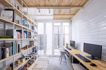 Nhà phố 10m2 ở Hà Nội không tốn một viên gạch vẫn đẹp như mơ