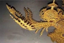 Người đàn ông nhặt được "con chim" trong mộ cổ liền đem đi giám định