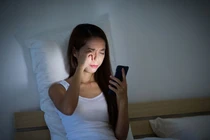 Làm điều đơn giản này khi ngủ, thận tổn thương nặng 