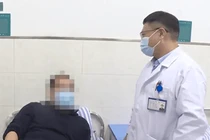 Uống quá nhiều rượu, thanh niên mắc chứng ảo giác hoang tưởng