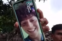 Nhận cuộc gọi từ con trai đã khuất, mẹ phát hiện sự thật sốc