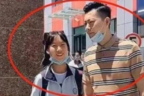 Quá trẻ trung, bố đi đón con gái thì bị cô giáo hiểu lầm