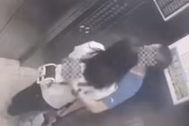 Bắt quả tang thầy giáo ngoại tình với mẹ học sinh trong thang máy