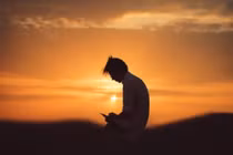 Bội bạc vợ cũ, lúc sa cơ tôi lại được cô ấy cứu giúp