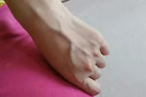 Nhìn gân xanh nổi chỗ nào đoán ngay ra bệnh chỗ đó 