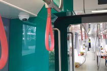 Cận cảnh đoàn tàu Nhổn - Ga Hà Nội chạy suốt 8 ga