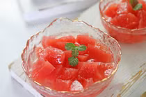 Mùa hè nhất định phải làm món sương sa dưa hấu vừa mát lại cực bổ 