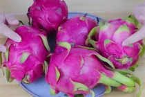 Thấy 3 loại thanh long này, rẻ đến mấy cũng đừng mua vì...