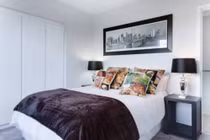 Ngủ nhờ nhà bạn gái, chàng trai làm điều ai cũng phẫn nộ 