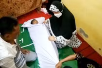 Bé trai bị chó cắn dẫn đến mất trí nhớ rồi tử vong 