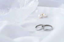 Bạn trai đột ngột đòi cưới, biết lý do cô gái chia tay luôn