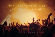 Tham gia bữa tiệc ân ái thác loạn, chàng trai bỏ mạng bí ẩn 