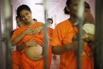 Hàng trăm nữ tù nhân mang thai, mỗi năm tổ chức thi hoa hậu một lần