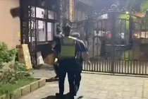 Nữ sinh nói “bà nội trốn trong tủ lạnh” và sự thật ghê rợn 