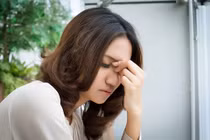 Trời lạnh mà đổ mồ hôi, coi chừng bệnh nguy hiểm này 